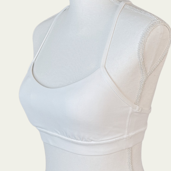 2 Lululemon Wunder Train Sports Bras size 8 Strappy Back Yoga Racer Padded Run - Picture 6 of 10